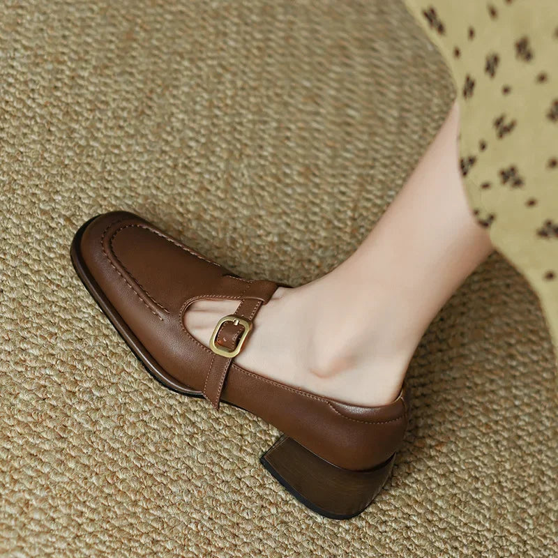 Ysolenne - T-Strap